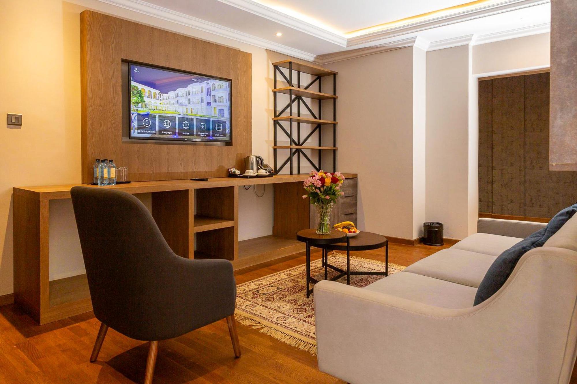 Alba Hotel Meru Dış mekan fotoğraf