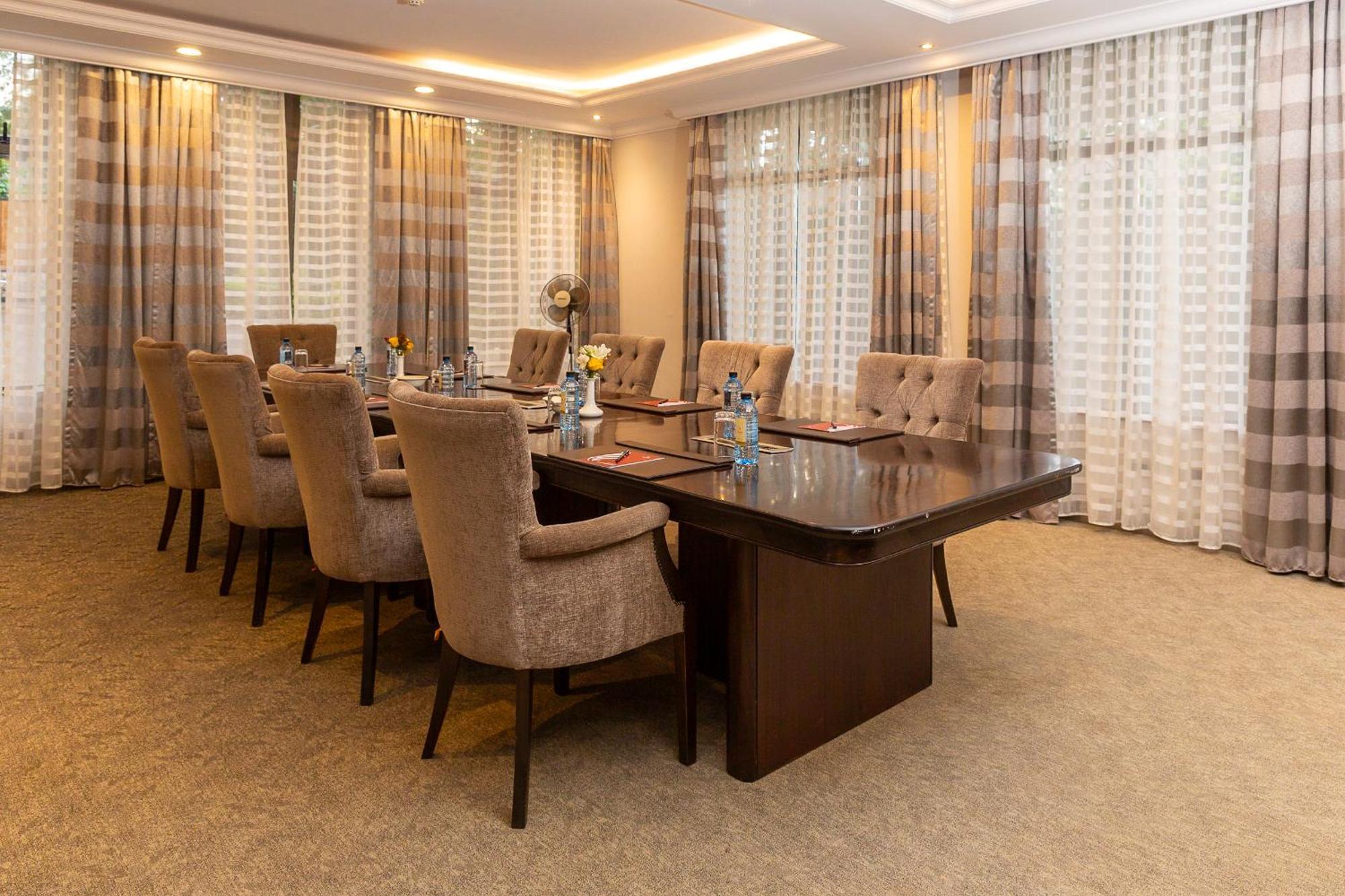 Alba Hotel Meru Dış mekan fotoğraf