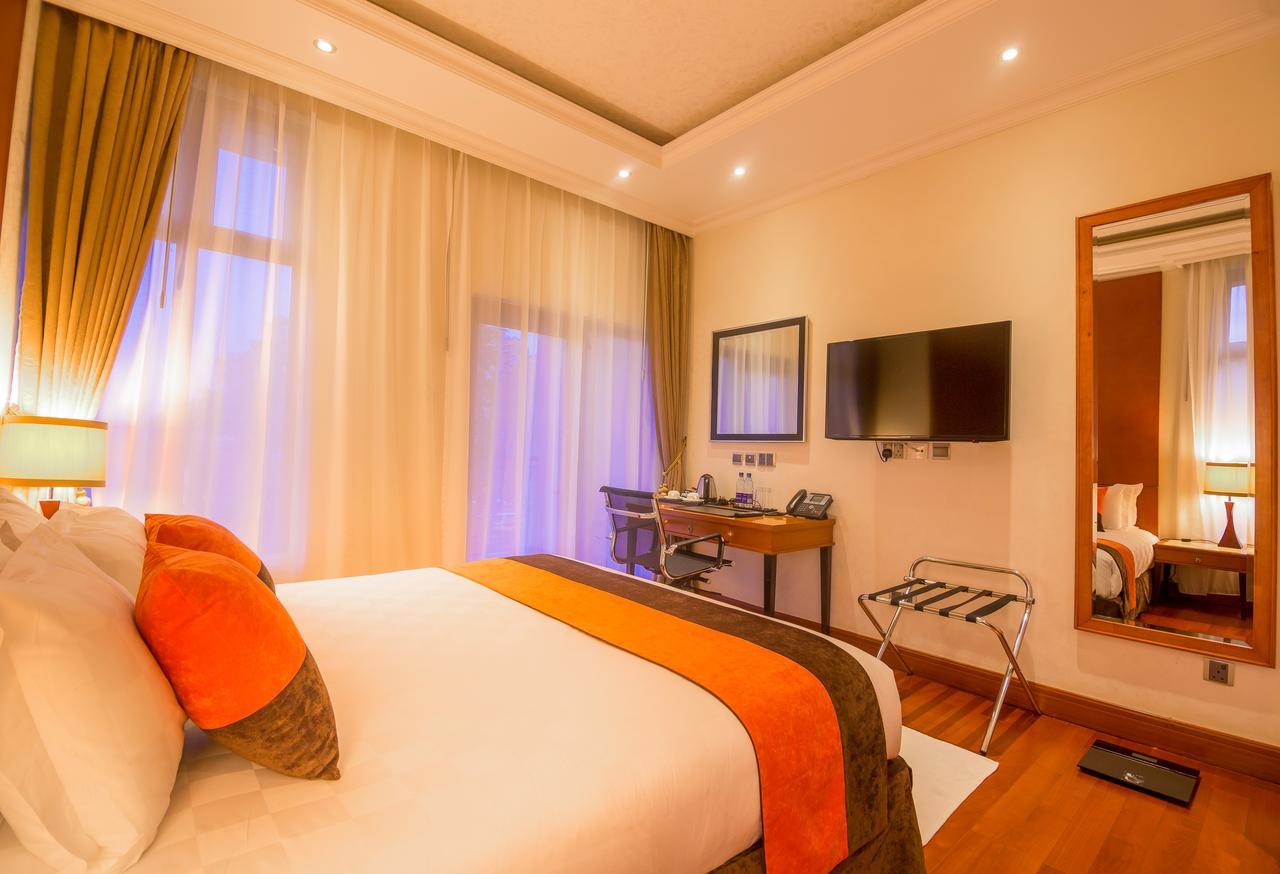 Alba Hotel Meru Oda fotoğraf